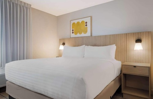 Irvine Industrial Complex-East Hotel | Homelike Extended Stays! Pet-friendly Accommodation with Full Kitchen