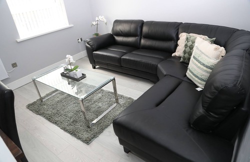Acocks Green Apartment | Homely 1-bed Apartment in Birmingham