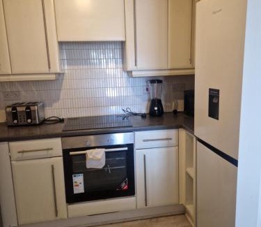 Middleton Apartment | Homely 2 bedrooms Flat