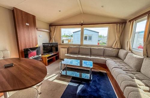 Louth Other | Homely 8 Berth Caravan At Sunnydale In Lincolnshire Ref 35069S