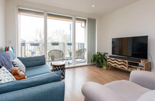 Coldharbour Apartment | Homely & Central 2 Bedroom Flat - Brixton