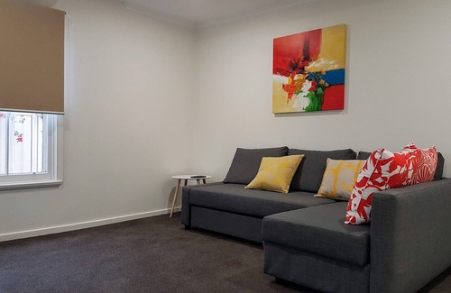 Mildura House | Homely Getaway Mildura - Pets Allowed