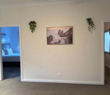 Marsfield House | Homely Private Double Room in Marsfield - Well-Connected Suburb Shared Bathroom