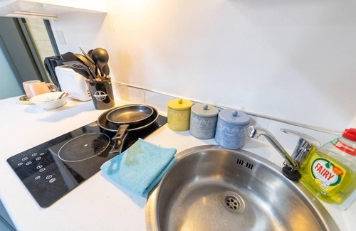 Birmingham Apartment | Homely Studio Next to City Centre
