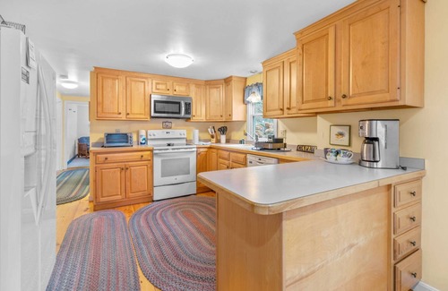 Harwich House | Homeport Harwich by the Lakes w/3 Kayak's