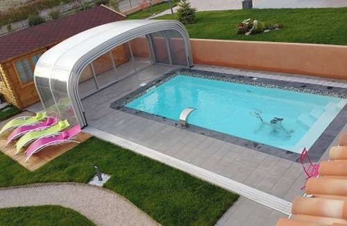Plan-d'Aups-Sainte-Baume Apartment | Homerez - Modern apartment with pool in Plan-d'Aups 55 m² - Spa included