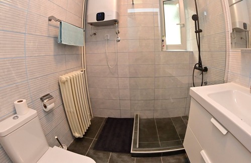 Novi Sad Apartment | HomeRent Royal