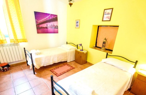 Pergusa House | Homerez - Amazing house for 4 ppl. with garden and terrace at Enna