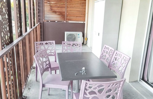 Remoulins Apartment | Homerez - Apartment in Remoulins