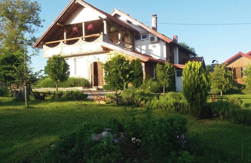 Rakovica Apartment | Homerez - Apartment in Rakovica