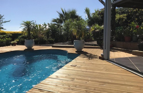Petite-ÃŽle Apartment | Homerez - Apartment in Saint-Pierre