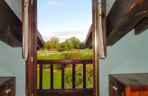 Parres Municipality Apartment | Homerez - Appartement 3 km away from the beach for 2 ppl. with terrace at Llanes