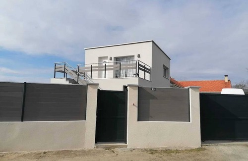Arnage Apartment | Homerez - Apt. Arnage - Terrace and garden