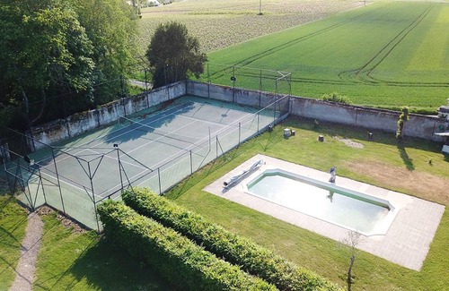 Vernou-sur-Brenne Apartment | Homerez - Big appartement for 15 ppl. with shared pool at Vernou-sur-Brenne