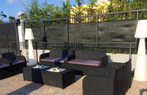Municipio 4 Apartment | Homerez - Big appartement 5 km away from the beach for 9 ppl. with shared pool