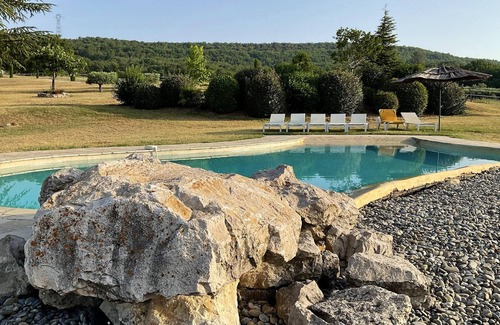 Saint Maime Villa | Homerez - Big villa for 12 ppl. with swimming-pool and terrace at Saint-Maime