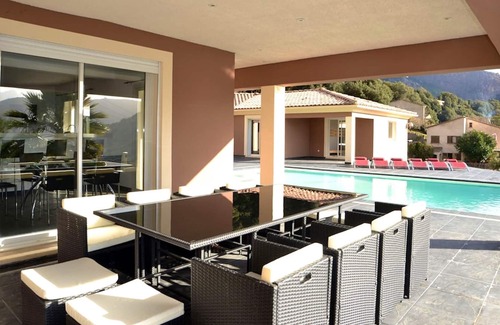 Ocana Villa | Homerez - Big villa for 12 ppl. with swimming-pool, garden and terrace at Ocana