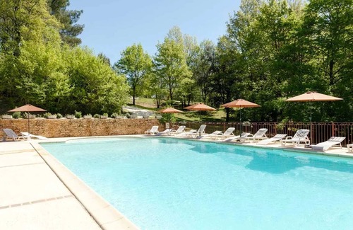 Sarlat-la-Caneda Ski Chalet | Homerez - Chalet Sarlat-la-Canéda