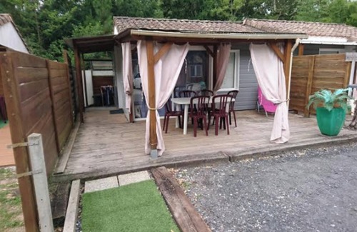 La Teste-de-Buch Ski Chalet | Homerez - Chalet in Gujan-Mestras