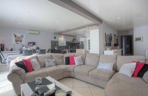 Furiani Villa | Homerez - Family villa with pool in Furiani