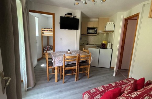 Thollon-les-Memises Apartment | Homerez - Flat in Thollon-les-Mémises.