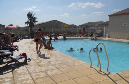Gallargues-le-Montueux House | Homerez - Beautiful house for 4 ppl. with shared pool at Gallargues-le-Montueux