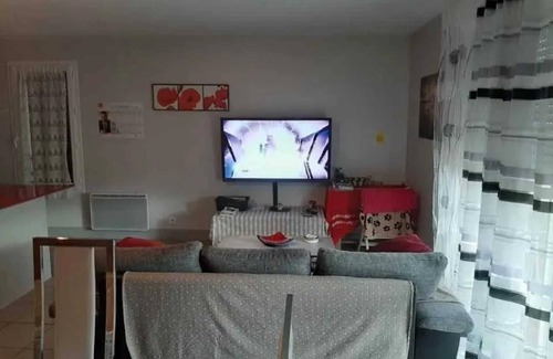 Saint-Jean-Pied-de-Port Apartment | Homerez - Apartment in Saint-Jean-Pied-de-Port