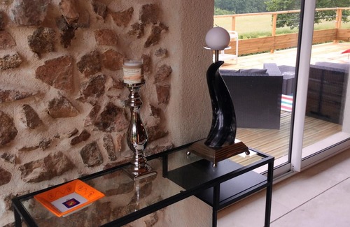 Abjat-sur-Bandiat House | Homerez - House for 6 ppl. with shared pool, jacuzzi, spa, terrace and balcony