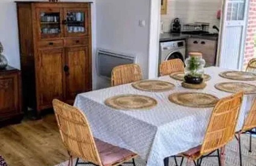 Bec-de-Mortagne House | Homerez - House in Bec-de-Mortagne
