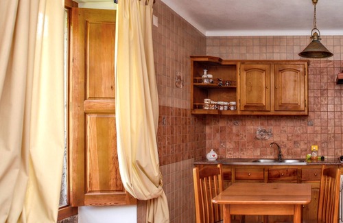 Sao Joao Batista House | Homerez - House in Porto de Mós