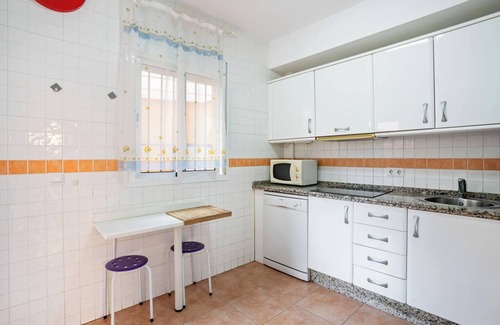 Lepe House | Homerez - Inviting house in Lepe with shared pool.