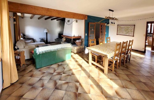 Guillestre Ski Chalet | Homerez - Large cottage With mountain view and balcony