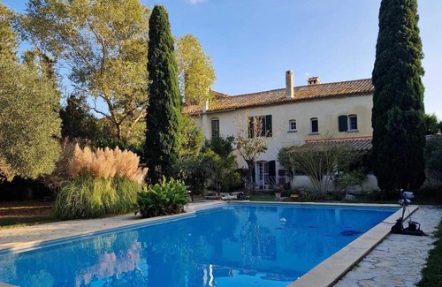 Albaron Apartment | Homerez - Lovely 85 m² Apartment in Arles with Pool