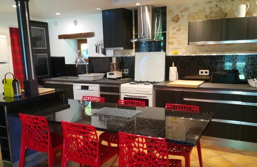 Saint-Pierre-de-Cole House | Homerez - Nice house for 6 ppl. with swimming-pool at Saint-Pierre-de-Côle