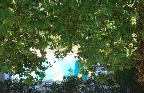 Violes Apartment | Homerez - Nice appartement 11 km away from the beach for 2 ppl. with shared pool