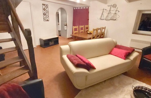 Saint-Pol-de-Leon House | Homerez - Nice house 5 km away from the beach for 8 ppl. at Saint-Pol-de-Léon