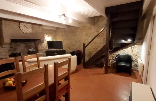 Saint-Pol-de-Leon House | Homerez - Nice house 5 km away from the beach for 8 ppl. at Saint-Pol-de-Léon