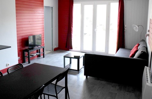 Saint-Patrice House | Homerez - Nice house for 4 ppl. with garden at Saint-Patrice