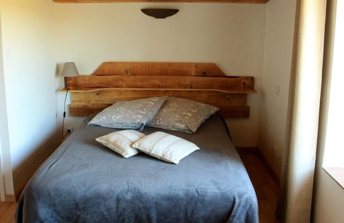 Nauviale House | Homerez - Nice house for 6 ppl. with shared pool, garden and terrace at Nauviale