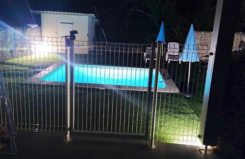 Martel Villa | Homerez - Nice villa for 6 ppl. with swimming-pool and terrace at Martel