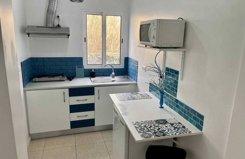 Caloura House | Homerez - Peaceful Retreat with Jacuzzi in Lagoa