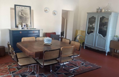 Villeneuve House | Homerez - Spacious house for 8 ppl. at Villeneuve