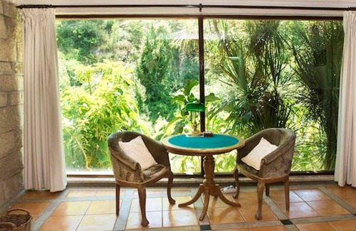 Parada de Todeia Villa | Homerez - Spacious villa for 8 ppl. with swimming-pool at Parada