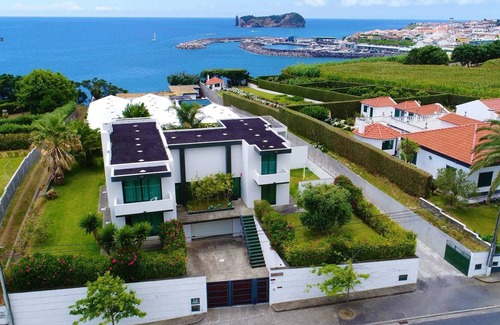 Vila Franca do Campo Villa | Homerez - Villa in Vila Franca Do Campo