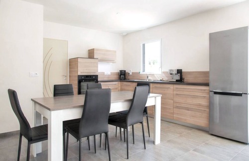 Saint-Jean-de-Monts Villa | Homerez - Villa in Saint-Jean-de-Monts