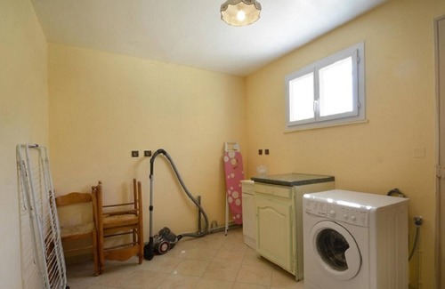 Saint-Didier Villa | Homerez - Villa for 6 ppl. with swimming-pool and garden at Saint-Didier