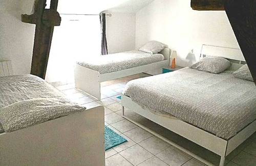 Jaunay-Marigny Villa | Homerez - Villa Futuroscope, private pool