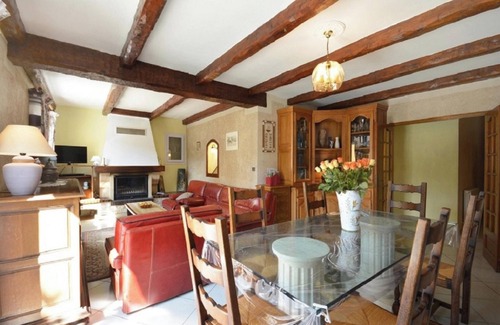 Saint-Didier Villa | Homerez - Villa in Saint-Didier