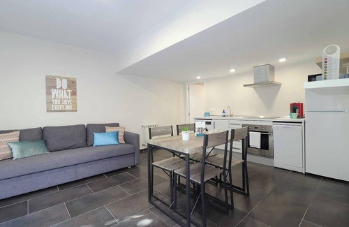 Marbella Ski Chalet | Homerez - Welcoming Chalet in Marbella with Pool and Air Conditioning