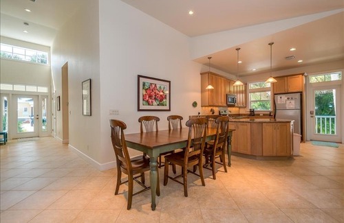 Golden Beach House | Homes- 231 Wheeler